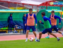 Фоторепортаж с тренировки «Жетысу» в Костанае