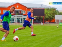 Фоторепортаж с тренировки «Жетысу» в Костанае