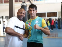 «Ведущие позиции в мире». Легендарный Рой Джонс восхищен казахстанским боксом