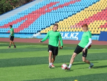 Фоторепортаж с тренировки «Кызыл-Жара СК»