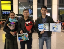 Болельщики встретили Вишневскую в аэропорту