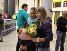 Болельщики встретили Вишневскую в аэропорту