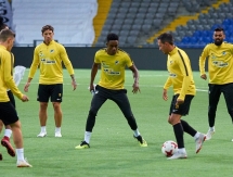 Фоторепортаж с предыгровой тренировки АПОЭЛа в Астане