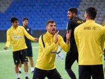 Фоторепортаж с предыгровой тренировки АПОЭЛа в Астане