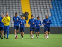 Фоторепортаж с тренировки сборной Казахстана