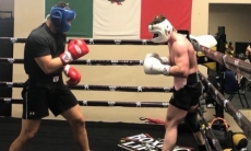 Непобежденный нокаутер признался, что готовит «Канело» к бою с Головкиным