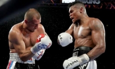 Сергей Ковалев отстранен от боев после нокаута на вечере бокса с двумя победами казахстанцев