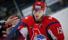 Недоговорившийся с «Барысом» игрок сборной Канады останется в «Локомотиве»
