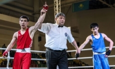 Второй казахстанский боксер с победы стартовал на Азиаде-2018