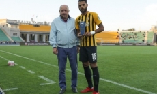 Эсеола и Пиззелли получили награды от ПФЛК