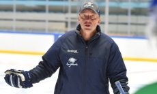 Российское СМИ оценило вероятность увольнения наставника «Барыса» в новом сезоне КХЛ
