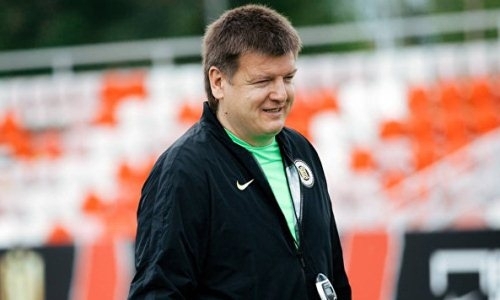 Тренер «Пюника» объяснил свой неприличный жест в адрес скамейки «Тобола»