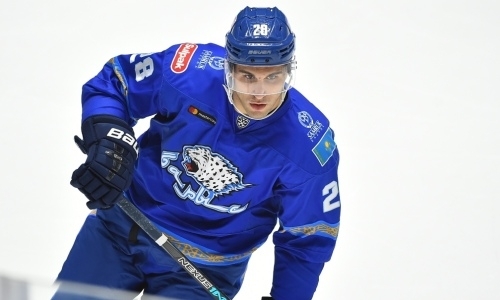 Новичок «Барыса» устроил драку с хоккеистом команды Назарова и был удален до конца матча