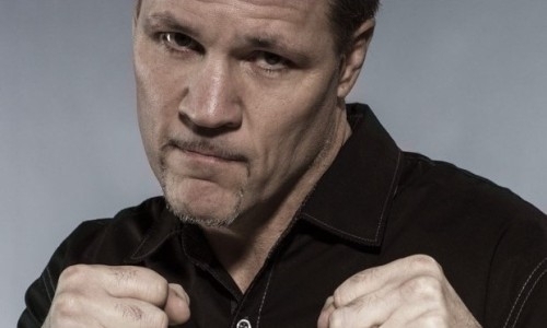 «Он выглядел глупо». Эксперт ESPN высмеял Головкина и сравнил «Канело» с Мэйвезером