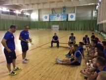 Фоторепортаж с тренировки сборной Казахстана под руководством нового тренера