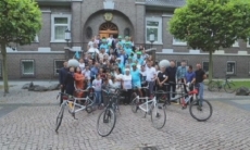 Участники веломарафона Blind Race Astana-Paris прибыли в Берлин