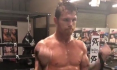 «Канело» показал очередное видео с тренировки перед боем с Головкиным