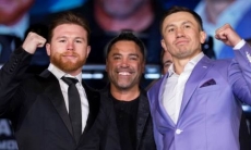 «Задрать задиру». Де ла Хойя дал совет «Канело» для победы над Головкиным