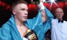 Непобежденный казахстанец отправил в нокаут таиландца и в седьмой раз победил в профи