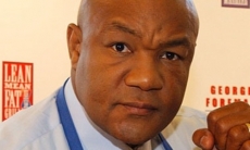 Легендарный Джордж Форман озвучил свой исход боя Головкин — «Канело»