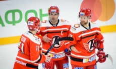 Экс-лидер «Барыса» помог своему клубу одержать восьмую победу подряд на старте КХЛ