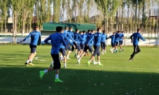 Фоторепортаж с тренировки «Иртыша» в Шымкенте