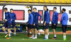 Фоторепортаж с предыгровой тренировки «Иртыша» в Актобе