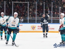 Фоторепортаж с матча ВХЛ «Динамо» Санкт-Петербург — «Торпедо» 2:1