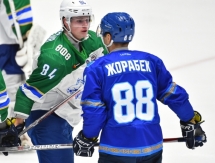 Фоторепортаж с матчей МХЛ «Снежные Барсы» — «Толпар» 4:2, 0:2