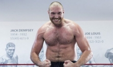 Фьюри взял в спарринг-партнеры непобежденного нокаутера из лагеря Головкина