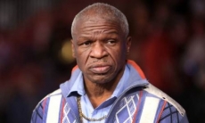 На Мэйвезера подали в суд из-за инцидента после боя Головкин — «Канело»