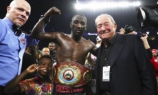 Кроуфорд заработал в семь раз больше претендента за бой в весе Елеусинова