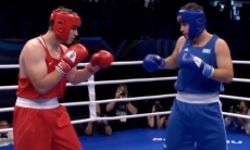 Видео финала ЮОИ по боксу, в котором казахстанский супертяж уступил чемпиону мира