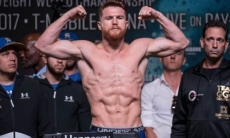 «Канело» ответил Мэйвезеру на критику после боя с Головкиным