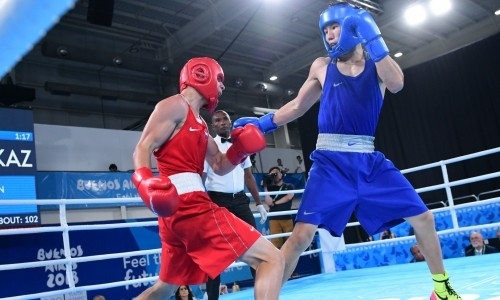 «Трижды у меня отбирали победу». Казахстанский боксер крайне расстроен поражением в финале ЮОИ-2018