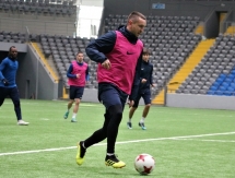 Фоторепортаж с предыгровой тренировки «Иртыша» в Астане