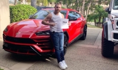 «Самый быстрый в мире». На что «Канело» потратил деньги от боя с Головкиным