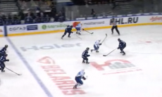 Шайба Михайлиса в матче «Динамо» Минск — «Барыс» вошел в ТОП-10 лучших голов недели КХЛ