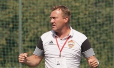 «Пока ноги вас носят, играйте». Тренер ЦСКА считает, что Аршавин не уйдет из футбола