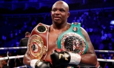 Чемпион-супертяж бросил вызов Усику после его успешной защиты титулов в весе Шуменова