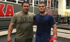 Тренер Нурмагомедова назвал главную ошибку Макгрегора в бою на арене боя Головкин — «Канело»