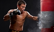 «Бьет так же сильно». Чемпиона мира сравнили с Головкиным