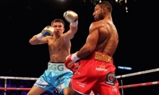 «Со сломанным костями» Что ждёт побитого Головкиным чемпиона мира