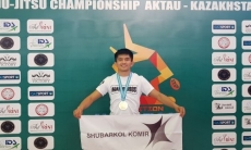 Карагандинский горняк взял на болевой обладателя черного пояса на чемпионате мира по джиу-джитсу