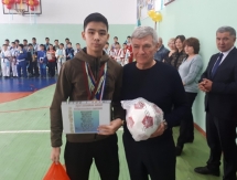 В Семее назвали спортзал в честь рекордсмена казахстанского футбола