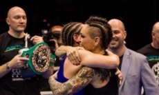 Несостоявшаяся соперница Шариповой сразится с чемпионкой мира в андеркарде боя «Канело»