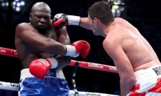 Видео нокдауна экс-боксера «Astana Arlans» в бою с бывшим соперником Джошуа и Фьюри