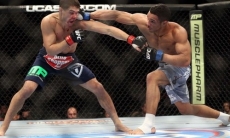 Прямая трансляция боя UFC on FOX 31 Кевин Ли — Эл Яквинта в Казахстане