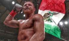 «У них есть незаконченное дело». Топовый супертяж считает, что Альварес должен провести третий бой против Головкина 