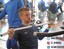 Фоторепортаж с тренировки «Ордабасы» в тренажерном зале на УТС 